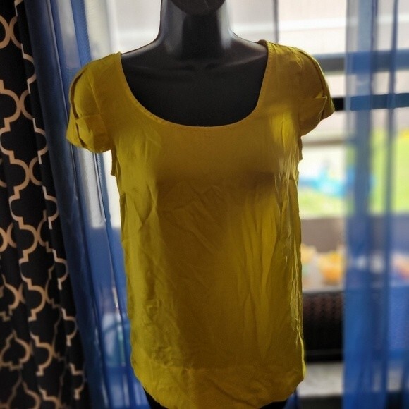Zara Basic Lime Green Blouse Size Extra Small - Picture 2 of 4